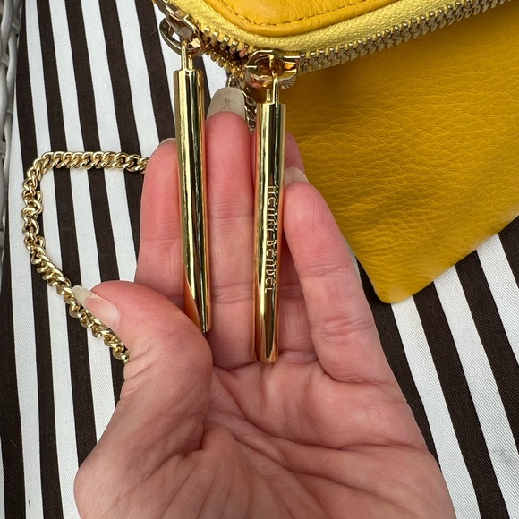 Henri Bendel Yellow Envelope Clutch/Crossbody with Gold Chain - Picture 6 of 15